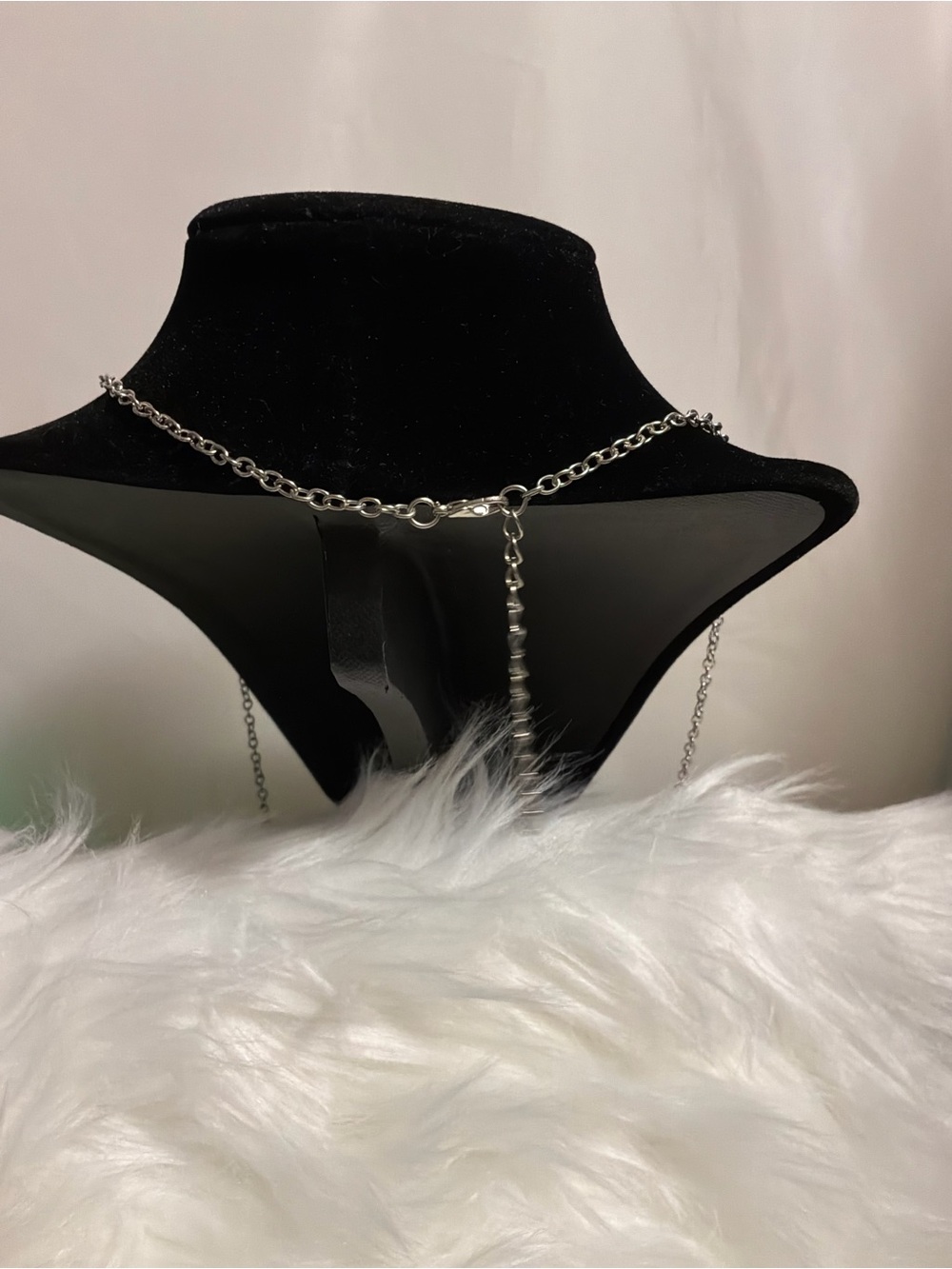 Teardrop Pendant Necklace with Gray Stone - Picture 3 of 3